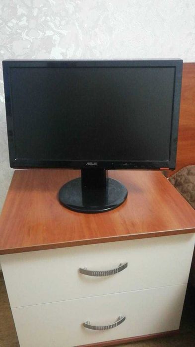 Продам монітори Asus VH192, LG 19EN33SA