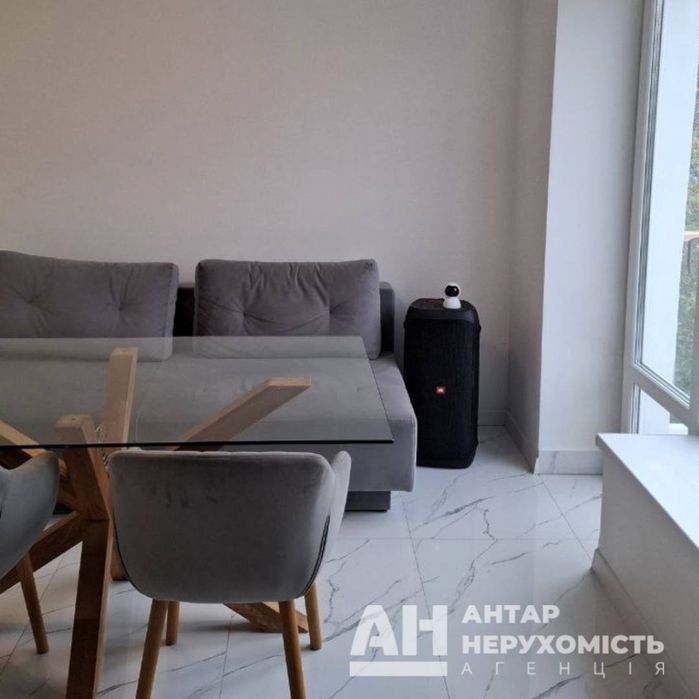 Двокімнатна біля Автовокзалу 2