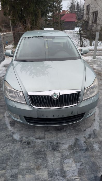 Zderzak przedni Skoda Octavia 2 FL LF7W PDC Spryski.