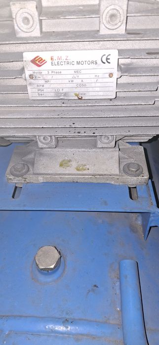 Kompresor włoski 5.5 Kw . 10 BAR 270 l