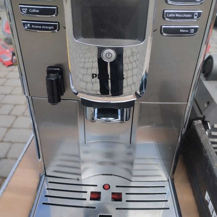 Продам кавоварку Philips