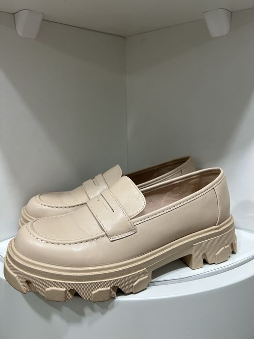 Лофери жіночі 40 розмір