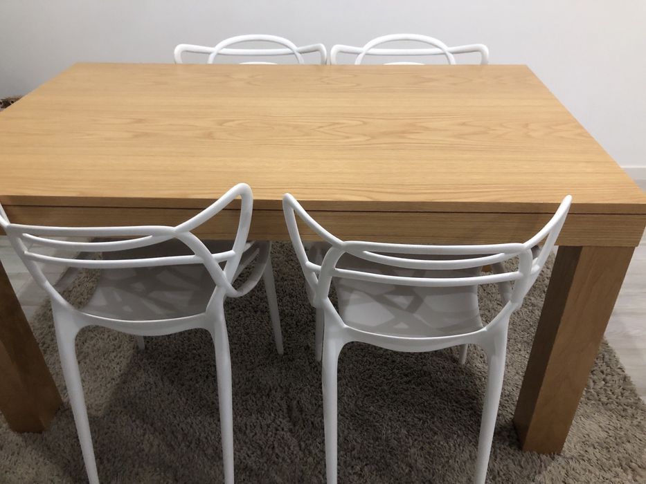 Cadeiras Brancas interior ou jardim