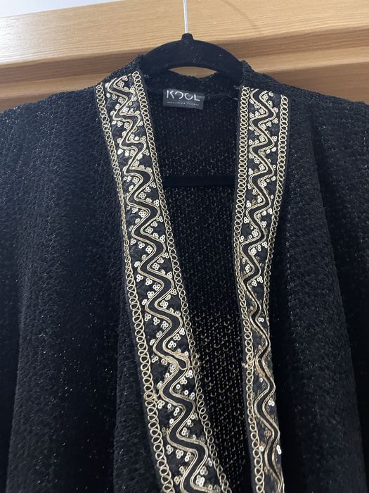 Kimono Preto e dourado