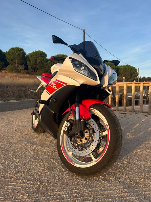 Yamaha YZF -  R6