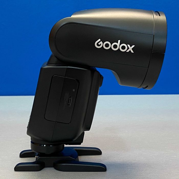 Godox Speedlite V1 Pro (Olympus/Panasonic) - NOVO - 3 ANOS DE GARANTIA