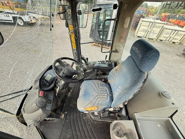 HITACHI ZW 150 KABIN używana kompletna do ładowarki kołowej