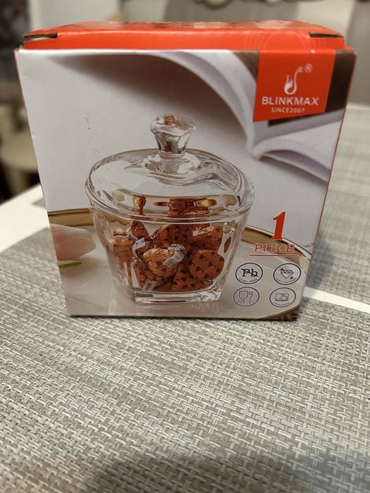 Стеклянная сахарница, конфетница