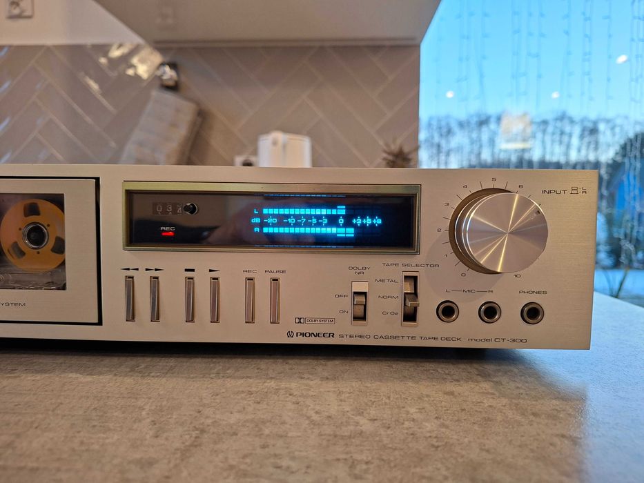 Pioneer deck CT 300 Blue Line