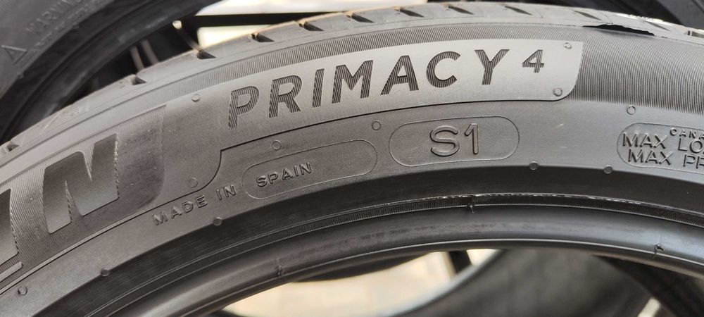 Opona 235/45 R20 100V Michelin Primacy 4