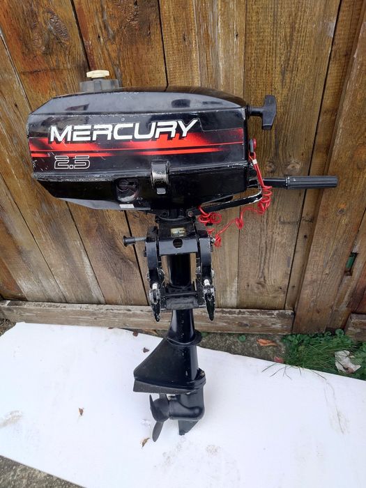 Silnik zaburtowy Mercury 2.5 km