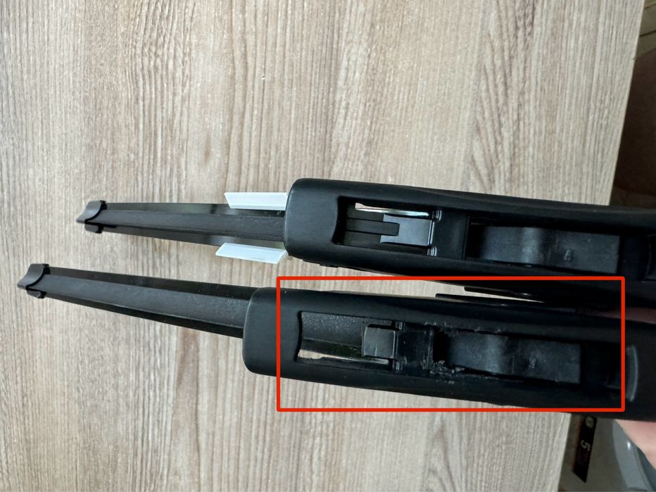 61610039343 Уцінений оригінальний комплект щіток лобового скла