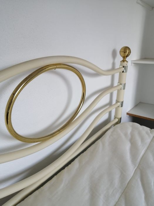 Cama de Casal Vintage