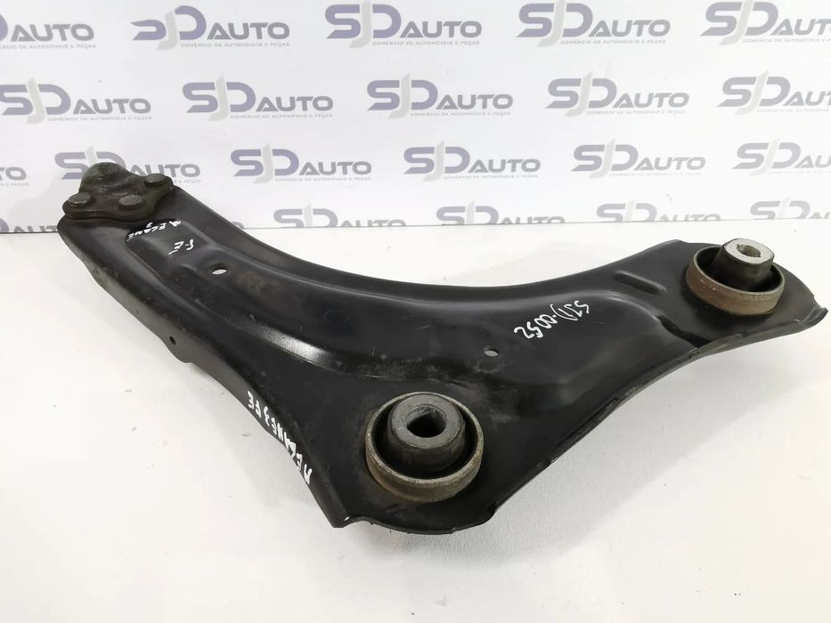 Braço Suspensão Direito / Esquerdo - Renault Megane III (2013)