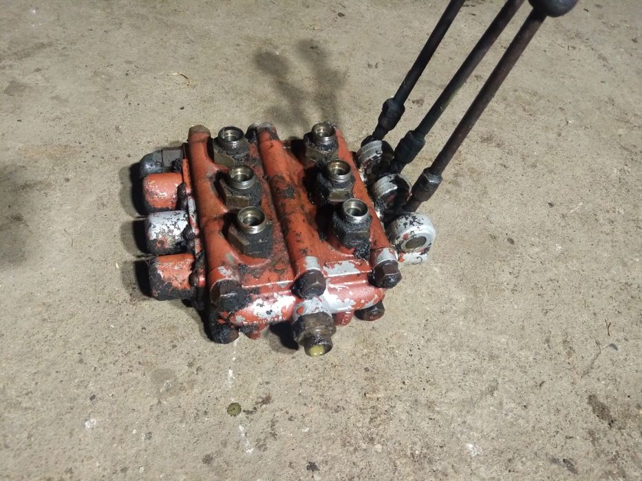 Rozdzielacze 2 i 3 sekcyjne