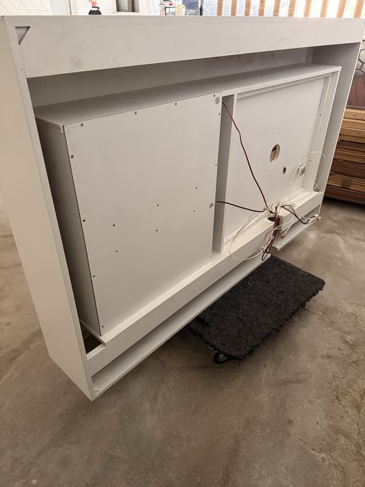 Móvel lacado c/ porta e painel p/ TV lacado