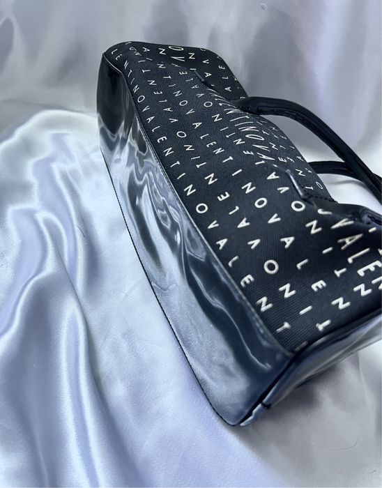 сумка-даффл Valentino