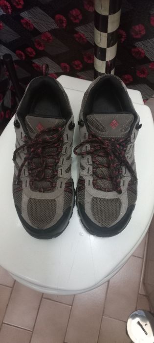 Tenis colombia N43 impecavel