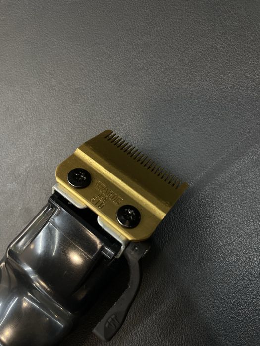 Wahl magic clip preta