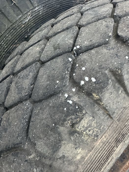 Скати з дисками шини резина зіл 131 ,Урал 12.00R20 Кама !