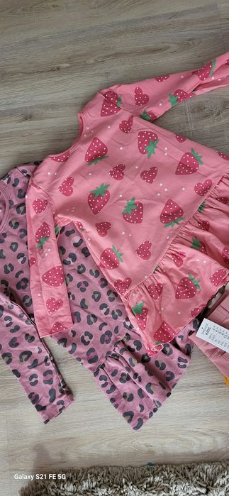 Zestaw ubrań r.134 sukienka truskawka wiosna