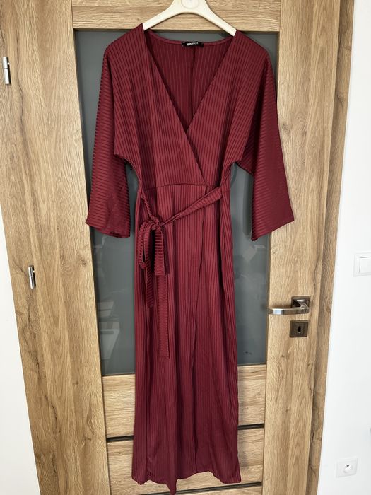 Różowa sukienka w prążek Gina Tricot L midi