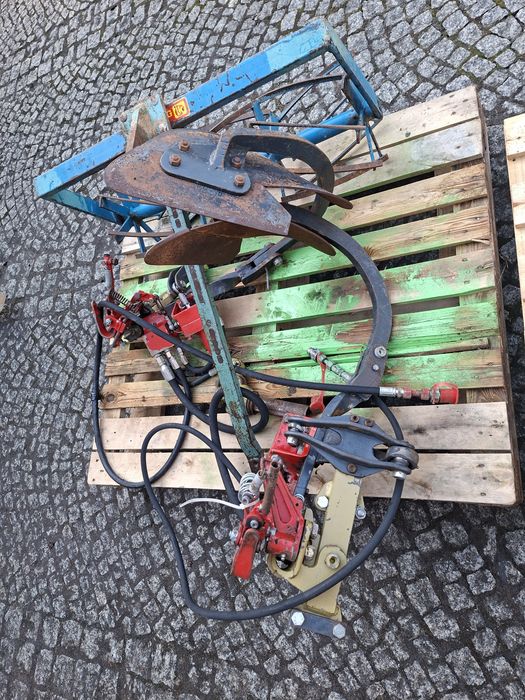 Ciągniczek traktorek agregat uprawowy sadowniczy