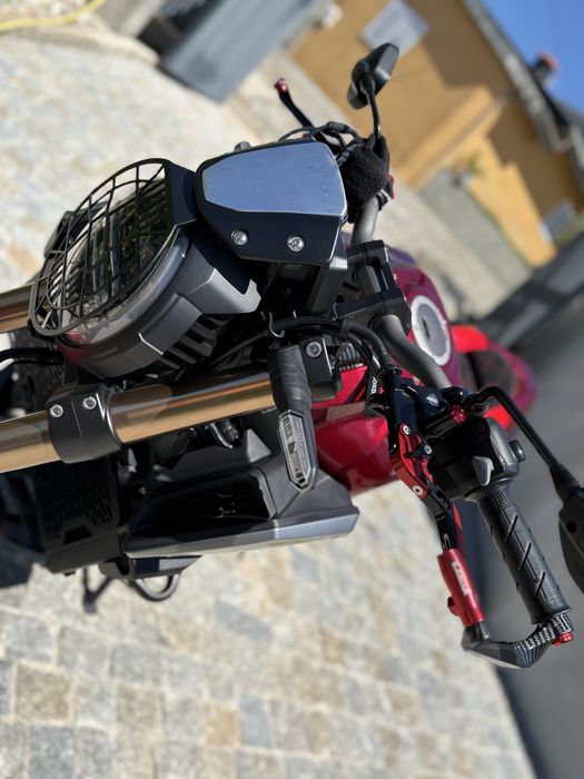 Honda CB 650 R  neu cafe r