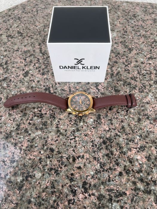Часи на руку DANIEL KLEIN