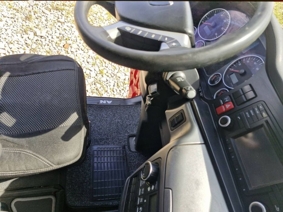 Продам вантажівку MAN TGX 2015 року, у відмінному технічному стані