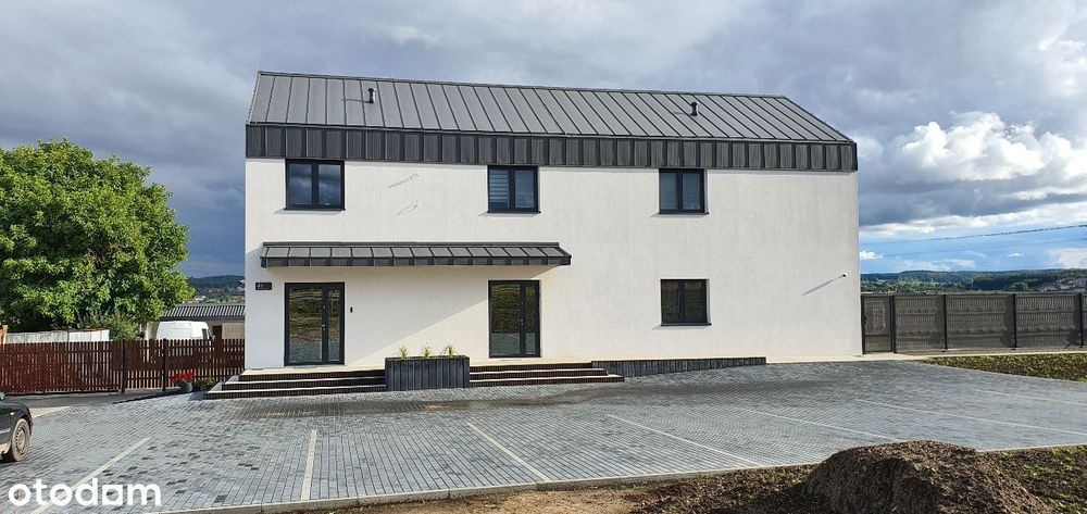 Biuro w Nowoczesnym budynku