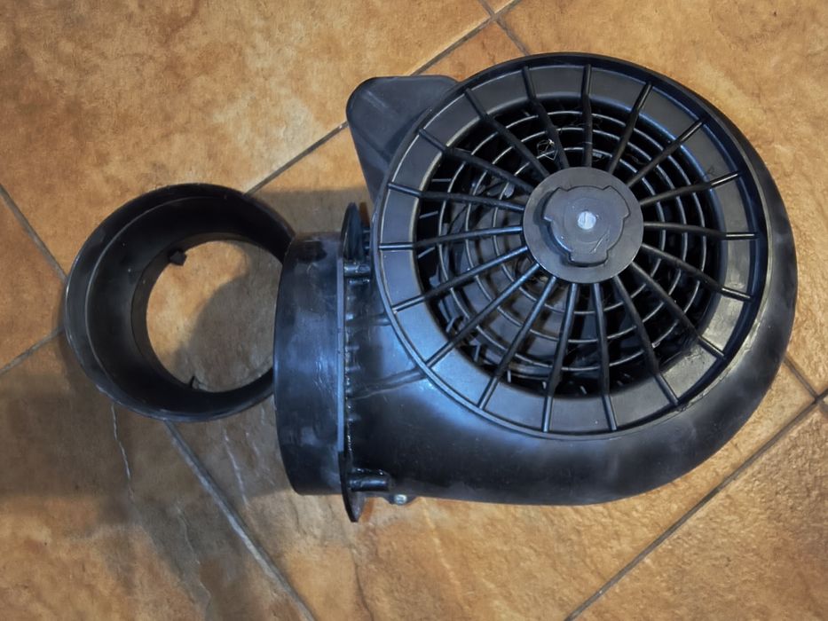 Silnik turbina do okapu kuchennego, wylot 140 mm + redukcja na 120 mm