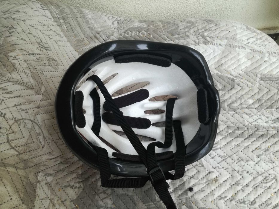 Capacete para bicicleta, trotineta, patins, skate, etc