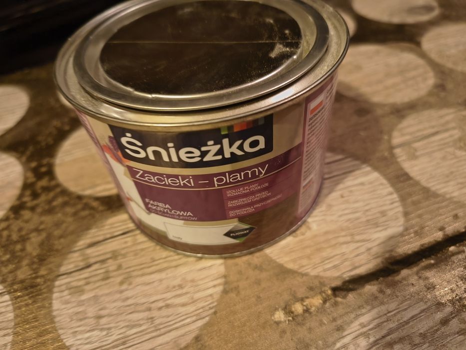 Farba na plamy / zacieki