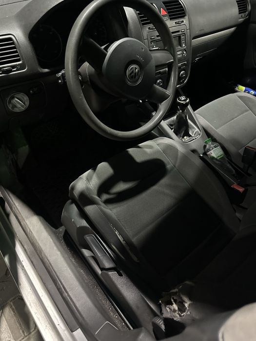 Свіжо пригнаний Volkswagen Golf 5 ексклюзивна комплектація