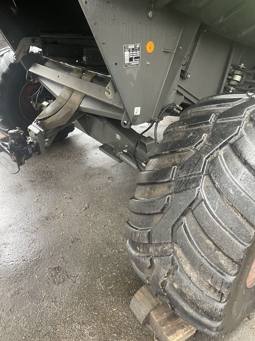 Зернозбиральний комбайн Claas Lexion 580