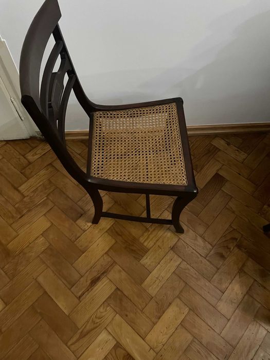 Cadeira estilo Dona Maria