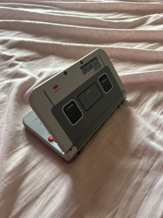 New Nintendo 3DS XL - Edição Limitada Super Nintendo (SNES)