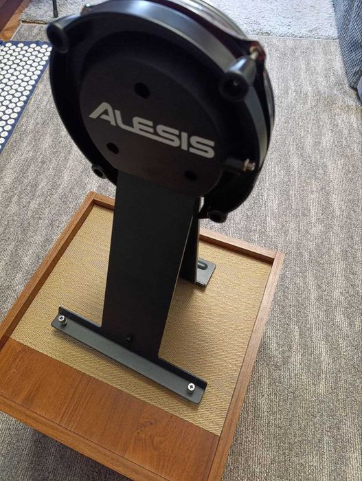 Alesis kick drum pad 8