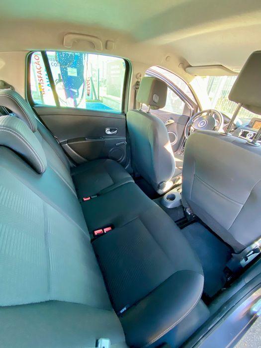 Renault Clio 1.2 | 2011 | R$ 4.500