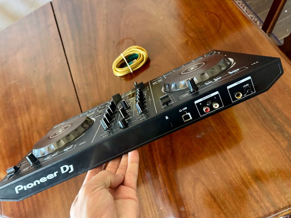 Controladora Pioneer DDJ-RB