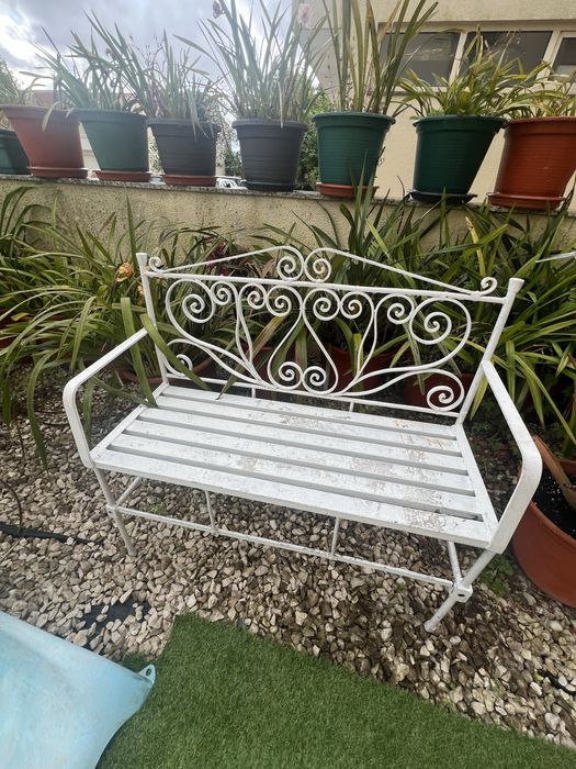 Banco de jardim .