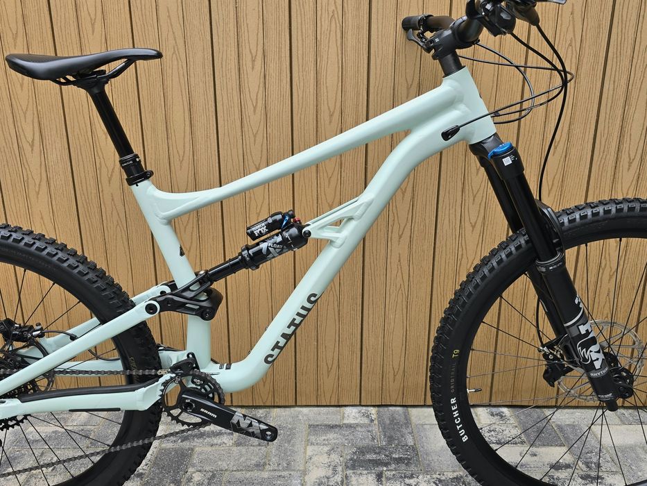 Двухпідвіс Enduro  Specialized Status 160