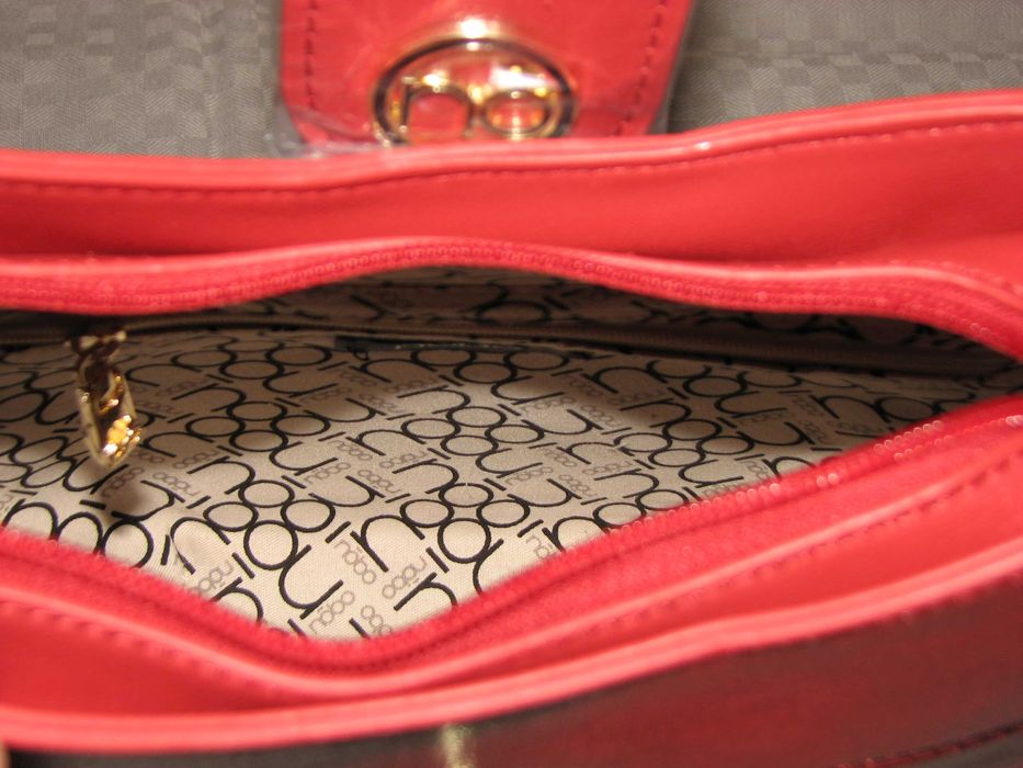 Czerwona listonoszka siodłowa Nobo NBAG-j4980-C005