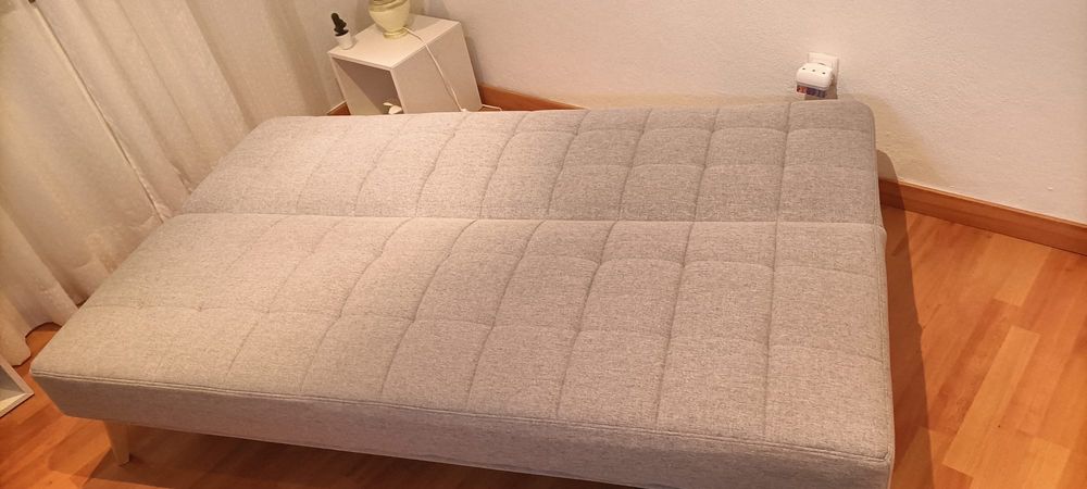 Sofa cama ( conforama ).  Modelo olivia.