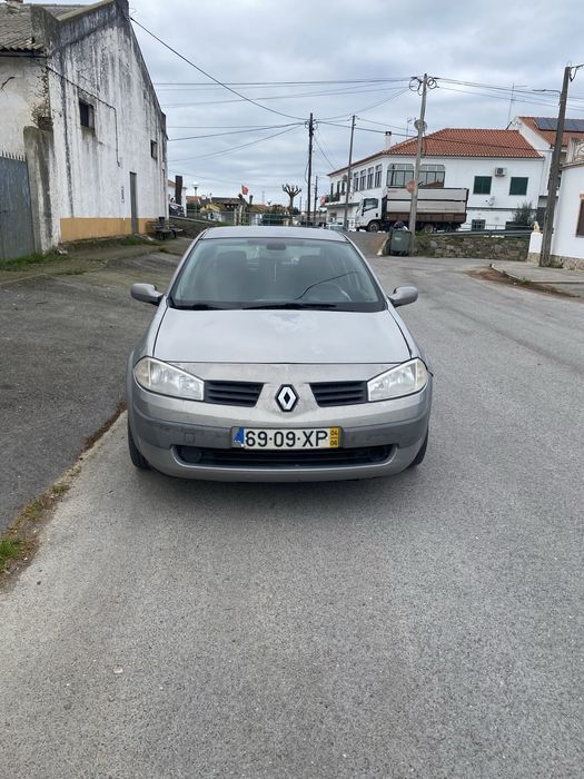 Vendi ou troco renault  megane