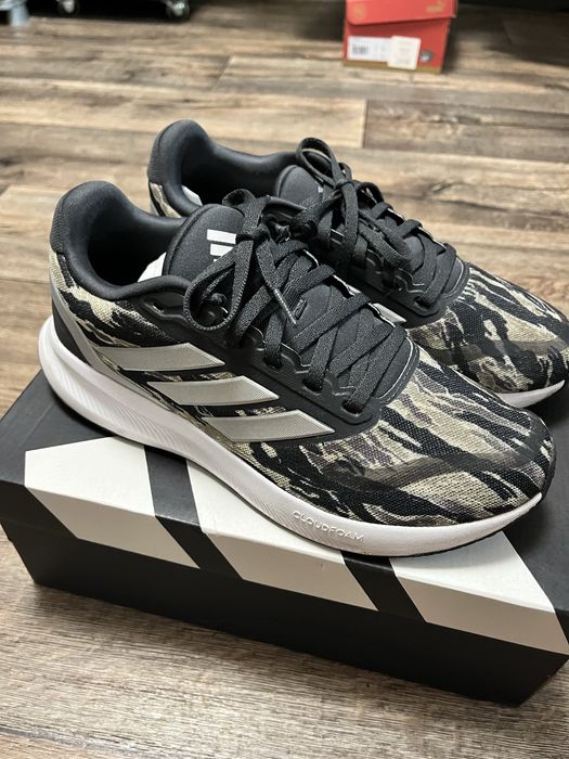 Кросівки Adidas оригінал 39 розмір