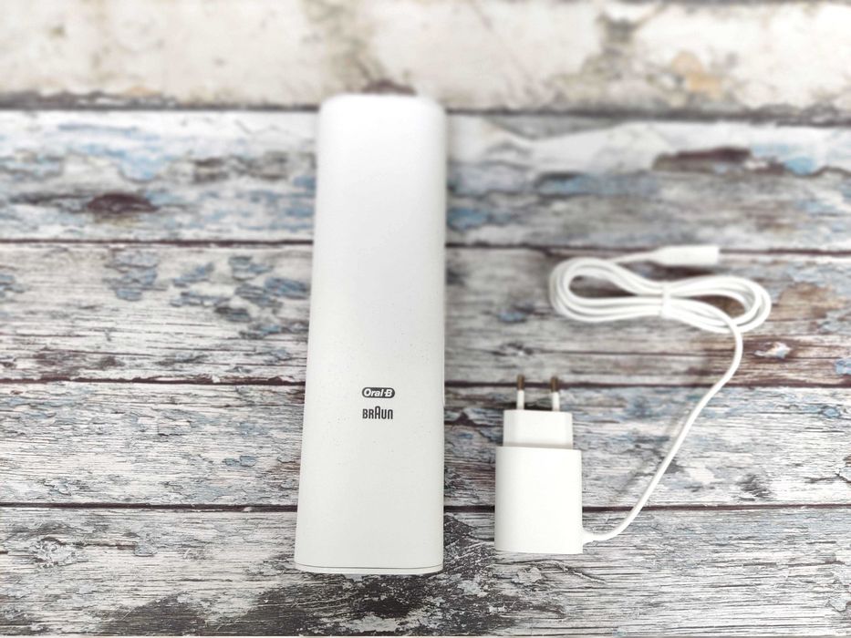 Etui podróżne ładujące do szczoteczki elektrycznej Braun OralB