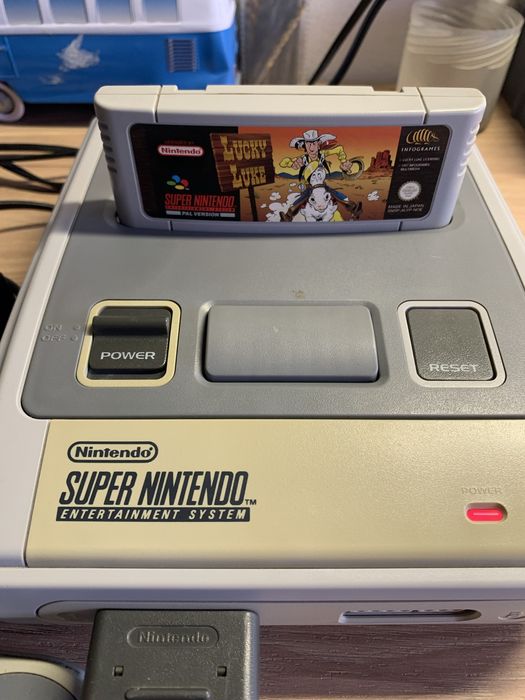 Konsola nintendo snes