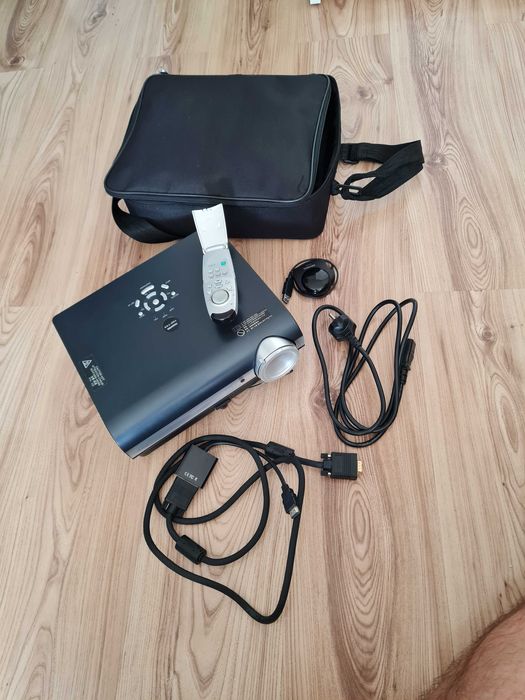 Projektor Toshiba TDP-T45